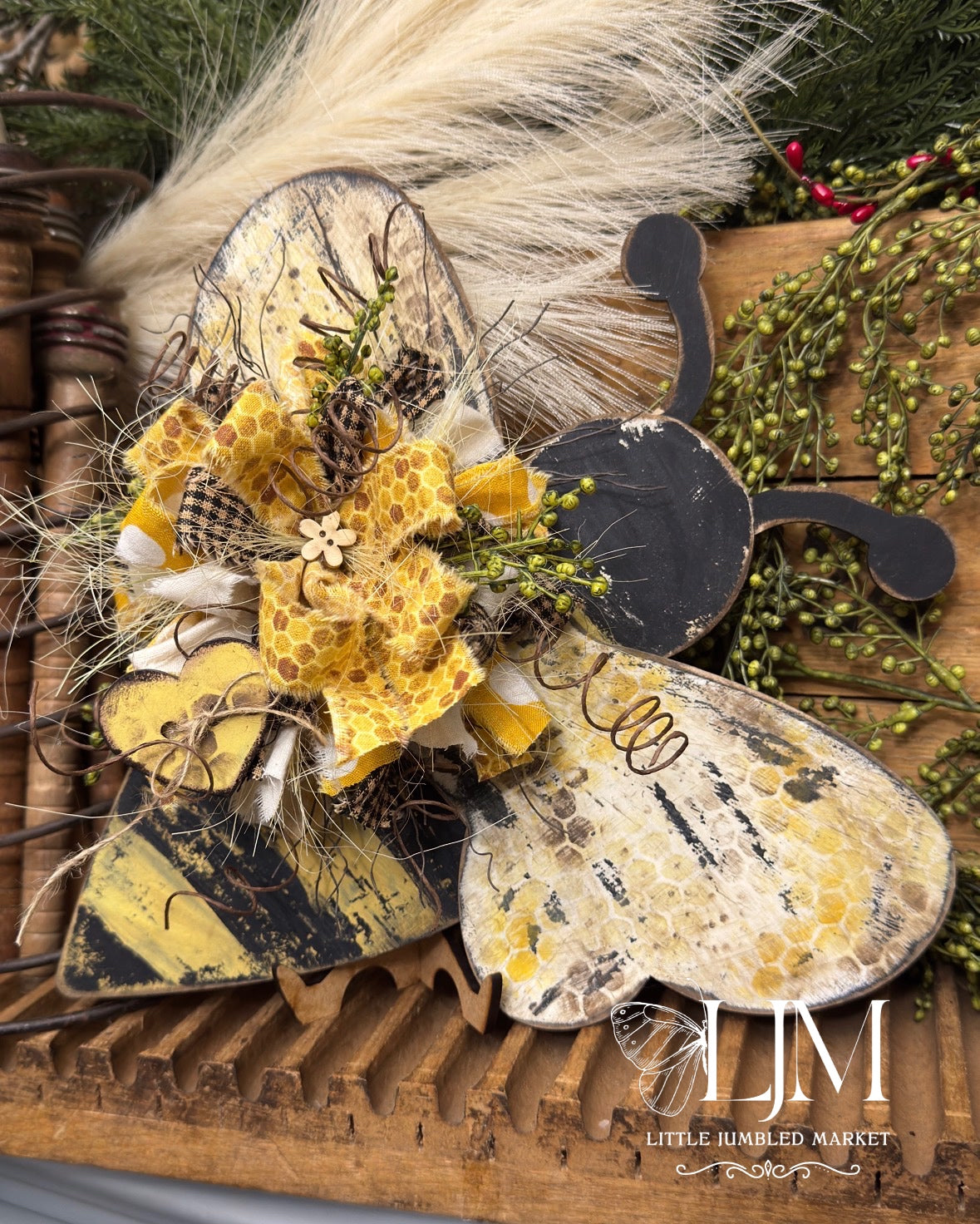 Bee DIY Wood Kit #112